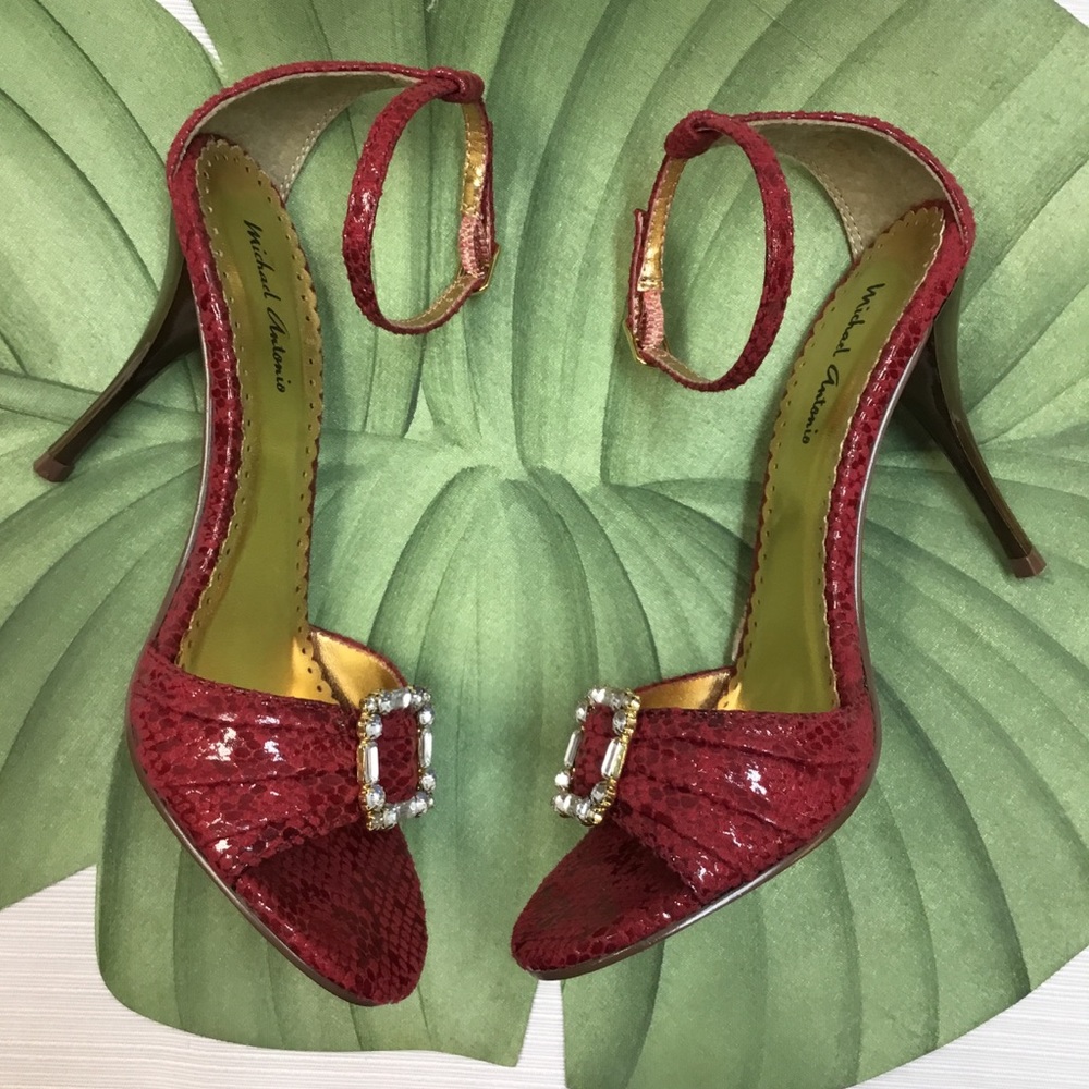 Striking Red Michael Antonio Heels - Picture 6 of 8